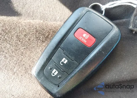 2018 Toyota Rav4 Xle z USA, uszkodzony, nr VIN 2T3RFREV2JW763262